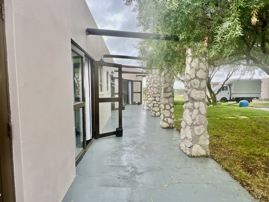 10 Bedroom Property for Sale in Hartebeesfontein Western Cape